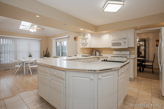 401 Blackhawk Rd, Riverside, IL 60546 photo 4