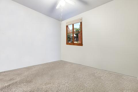 3119 S Benson St, Chicago, IL 60608 photo 4