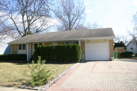 1121 Valley Stream Dr, Wheeling, IL 60090 photo 1