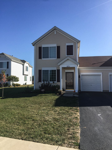 831 Daniel Dr, Minooka, IL 60447 photo 1