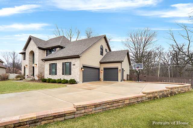 904 Stanton Ct, Naperville, IL 60540 photo 2