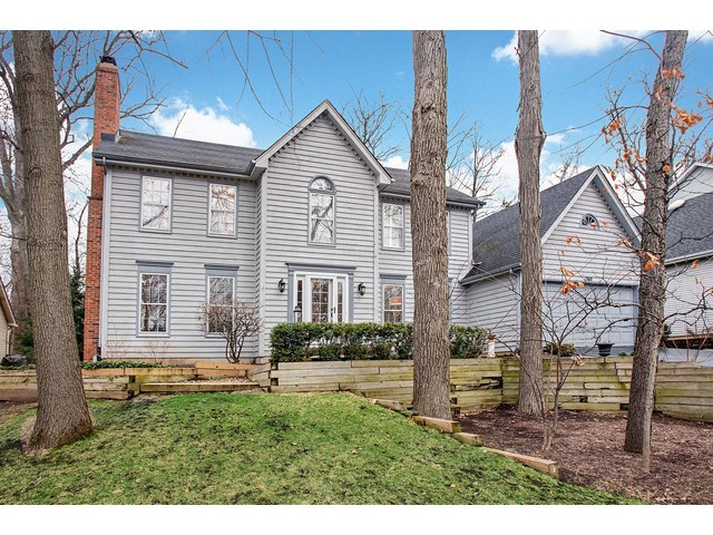 1380 Champion Forest Ct, Wheaton, IL 60187 photo 2