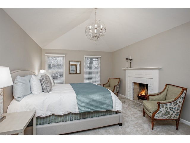 1380 Champion Forest Ct, Wheaton, IL 60187 photo 12