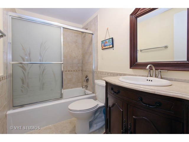 2519 Honeysuckle Ln, Rolling Meadows, IL 60008 photo 12