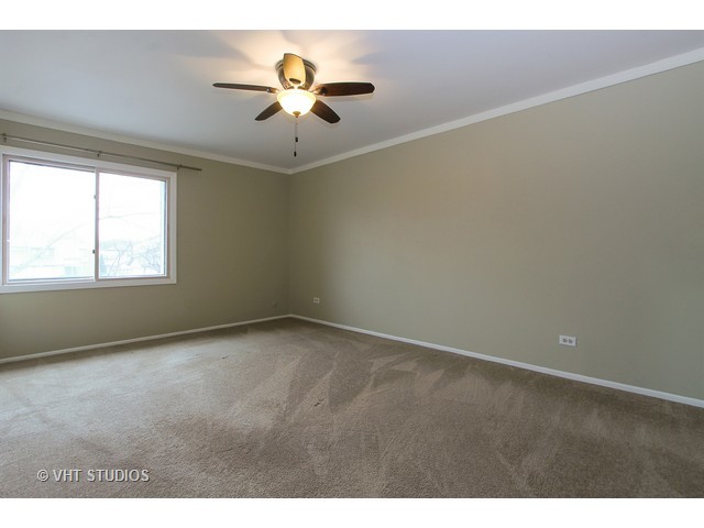2519 Honeysuckle Ln, Rolling Meadows, IL 60008 photo 11