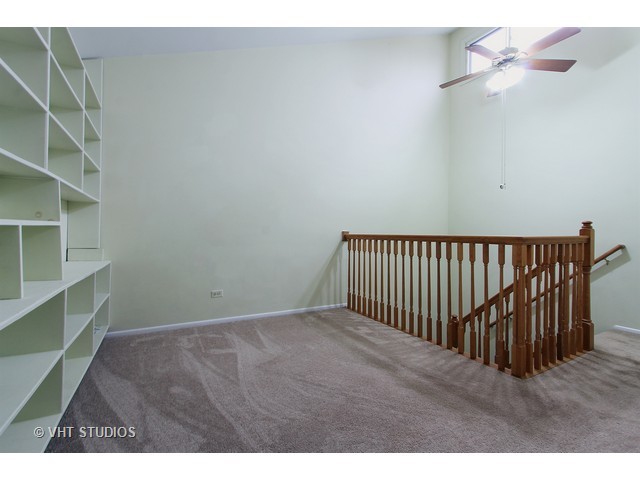 2519 Honeysuckle Ln, Rolling Meadows, IL 60008 photo 7