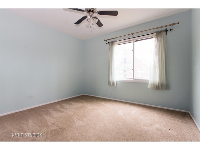 2519 Honeysuckle Ln, Rolling Meadows, IL 60008 photo 9