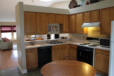 2483 Fox Dr, Aurora, IL 60506 photo 4
