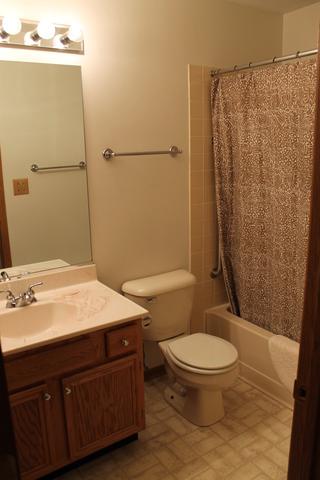 2483 Fox Dr, Aurora, IL 60506 photo 9
