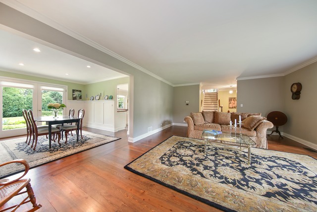 2 Dover Dr, Oak Brook, IL 60523 photo 10