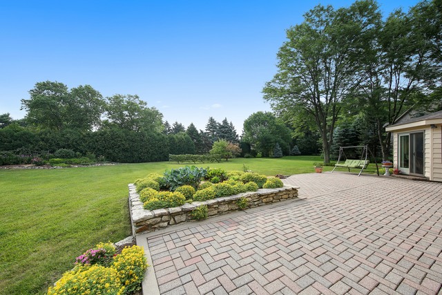 2 Dover Dr, Oak Brook, IL 60523 photo 20