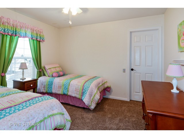 2875 Moray Ct, Aurora, IL 60503 photo 14