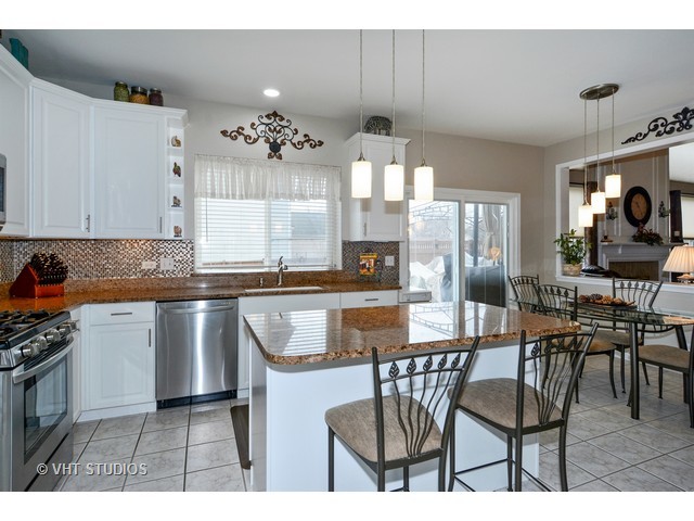 2875 Moray Ct, Aurora, IL 60503 photo 7