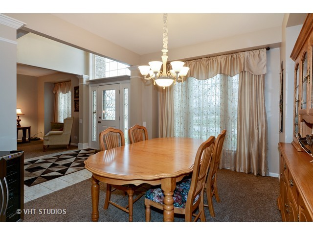 2875 Moray Ct, Aurora, IL 60503 photo 5