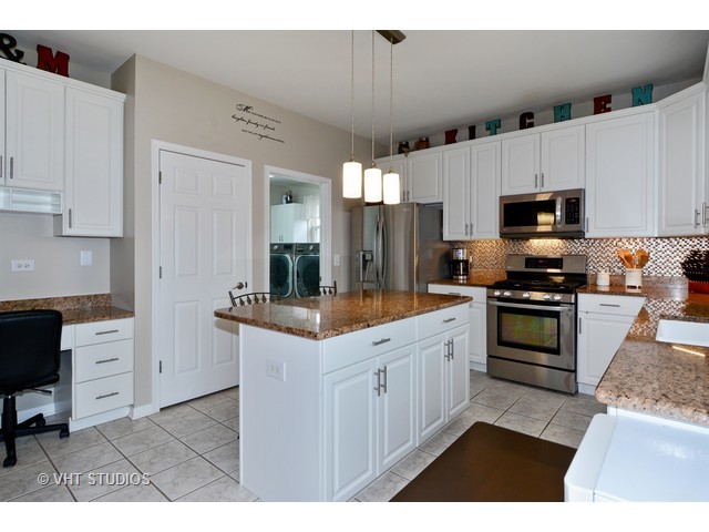 2875 Moray Ct, Aurora, IL 60503 photo 6