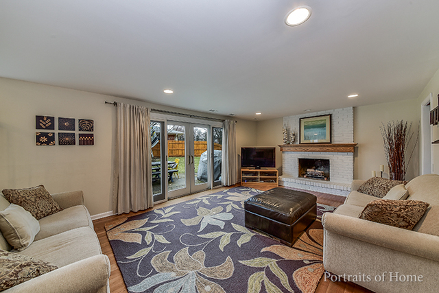 1405 N Summit St, Wheaton, IL 60187 photo 8