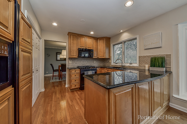 1405 N Summit St, Wheaton, IL 60187 photo 5