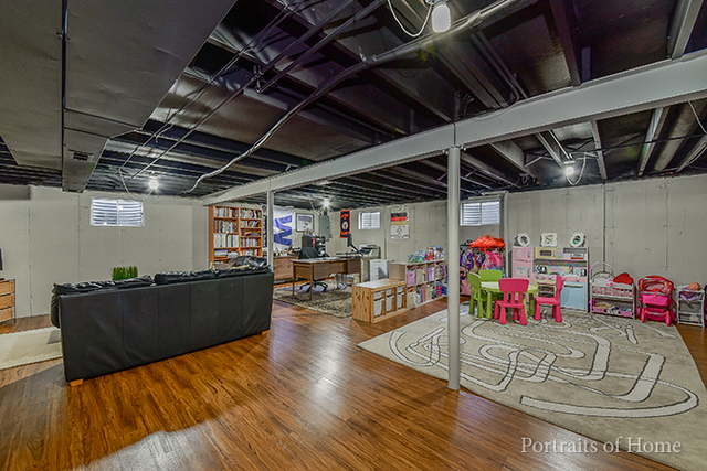 1405 N Summit St, Wheaton, IL 60187 photo 17