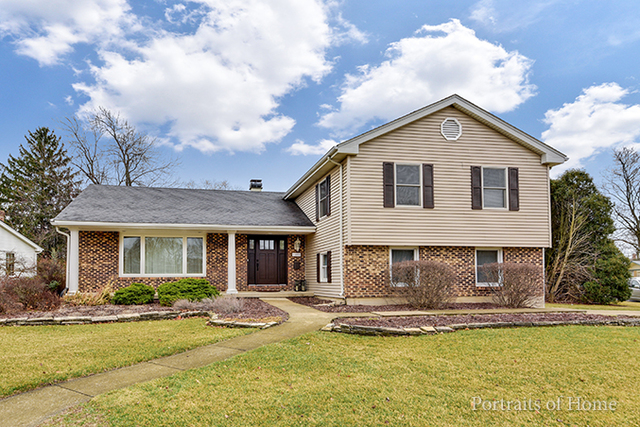 1405 N Summit St, Wheaton, IL 60187 photo 1