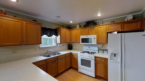 1722 Emerald Pointe Cir, Plainfield, IL 60586 photo 8