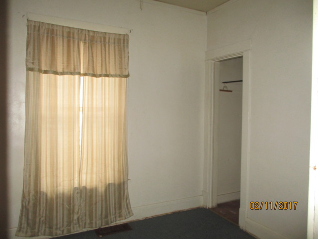 1423 E Oak St, Kankakee, IL 60901 photo 7