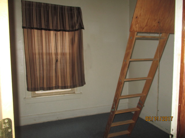 1423 E Oak St, Kankakee, IL 60901 photo 8
