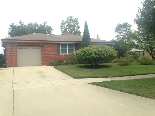 300 E Turner Ave, Roselle, IL 60172 photo 1