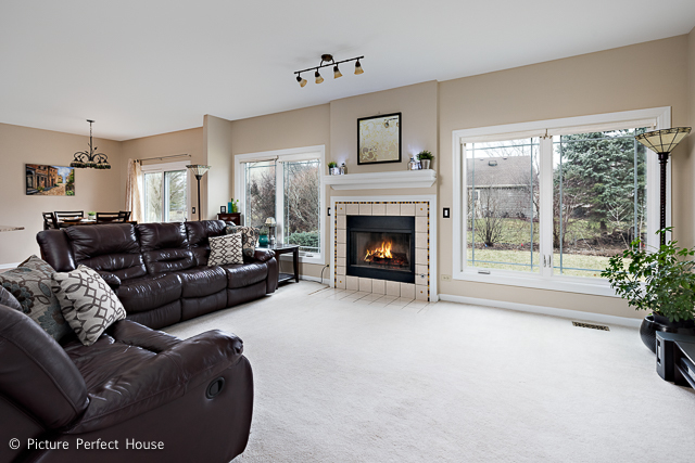 2450 Chatfield Ct, Aurora, IL 60504 photo 7