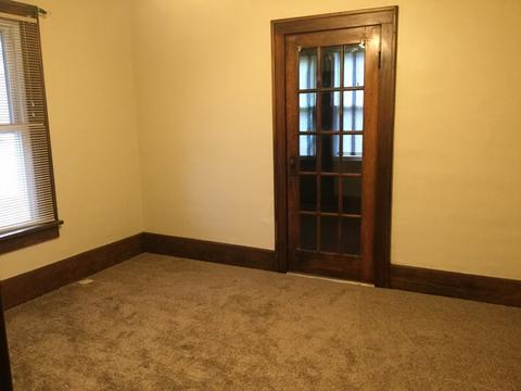 512 E Oak St, Watseka, IL 60970 photo 14