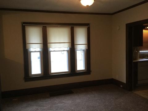 512 E Oak St, Watseka, IL 60970 photo 11