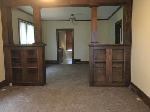 512 E Oak St, Watseka, IL 60970 photo 8