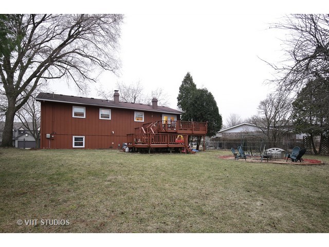 657 Eichler Dr, West Dundee, IL 60118 photo 16