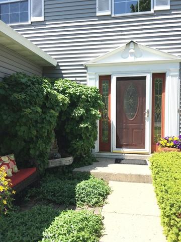 40 Ivanhoe Ln, Cary, IL 60013 photo 2