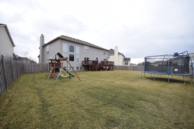 176 Sunflower Ln, Bartlett, IL 60103 photo 25