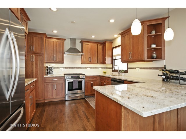 105 Coral Ln, Wheeling, IL 60090 photo 3