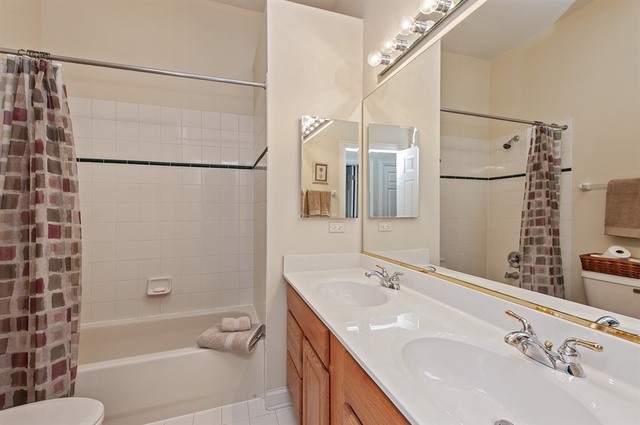 1638 Constitution Dr, Glenview, IL 60026 photo 20