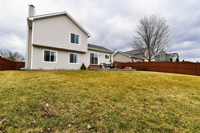 5708 Brosam Dr, Plainfield, IL 60586 photo 13