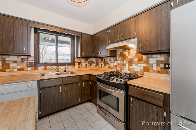 1502 Blackburn St, Wheaton, IL 60189 photo 8