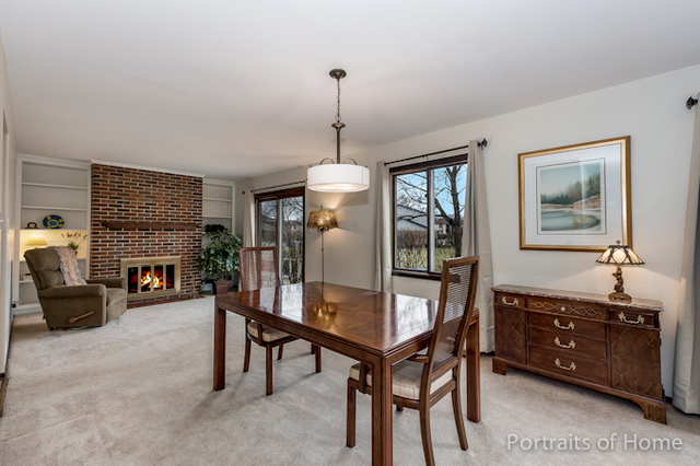 1502 Blackburn St, Wheaton, IL 60189 photo 2