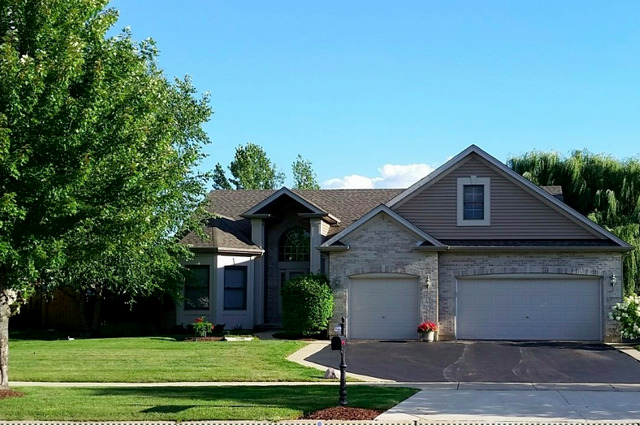 1431 Boulder Bluff Ln, Algonquin, IL 60102 photo 1