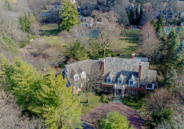 1401 S Gables Blvd, Wheaton, IL 60189 photo 3