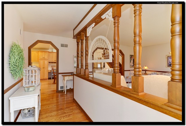540 W Eggerding Dr, Addison, IL 60101 photo 2