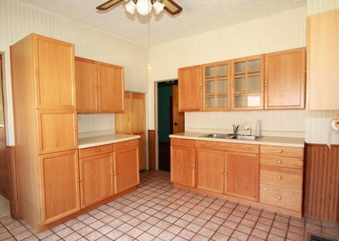 112 E 5th St, Tilton, IL 61833 photo 5