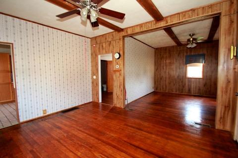 112 E 5th St, Tilton, IL 61833 photo 3