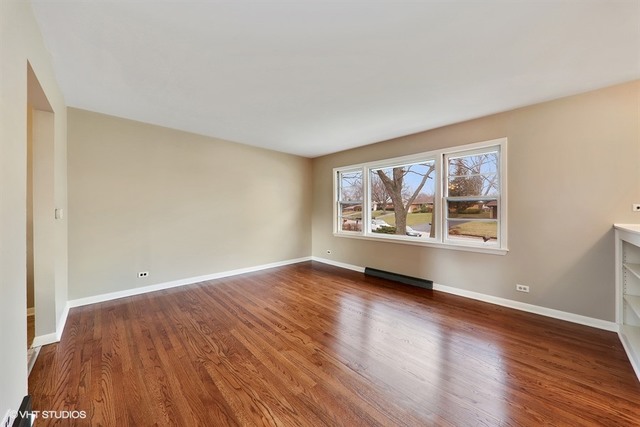 7802 Brookhaven Ave, Darien, IL 60561 photo 8