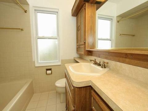521 Berkeley Rd, Riverside, IL 60546 photo 20