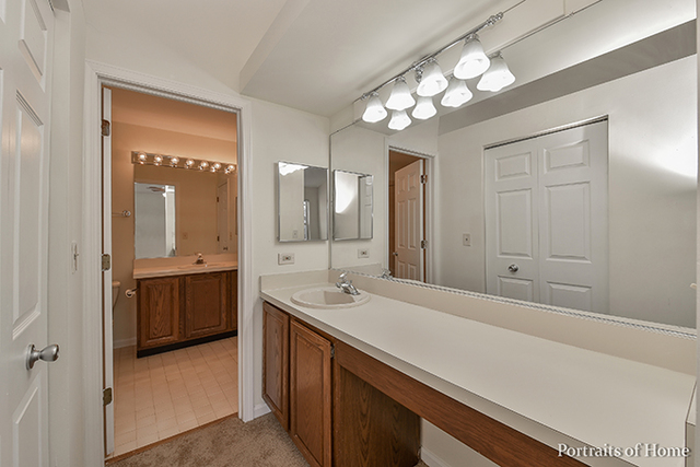 721 Ripple Brook Ln, Elgin, IL 60120 photo 14