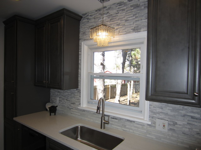 550 E 3rd St, Lockport, IL 60441 photo 5