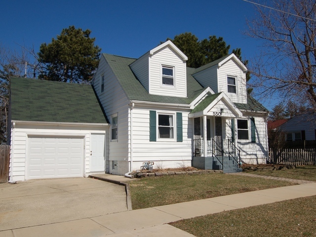 550 E 3rd St, Lockport, IL 60441 photo 1