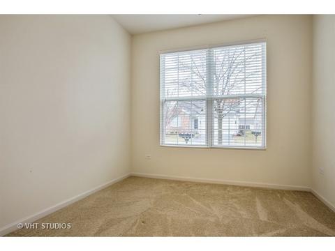 2469 Rolling Ridge Ln, Elgin, IL 60124 photo 10